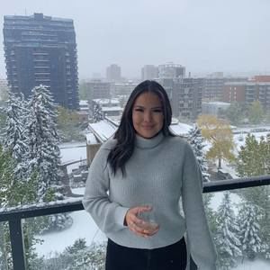 Meet your Posher, Brianna